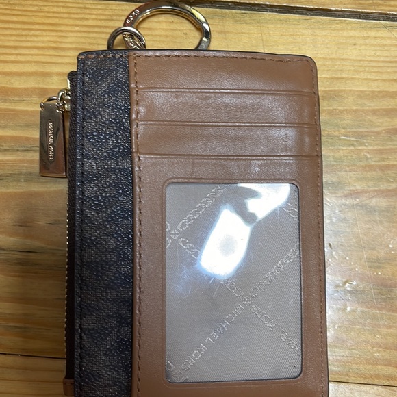 Michael Kors key wallet - Picture 3 of 5